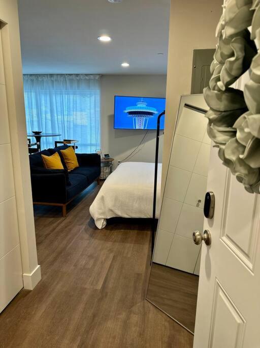 Апартаменты Luxe: Modern Retreat In The City Сиэтл Экстерьер фото